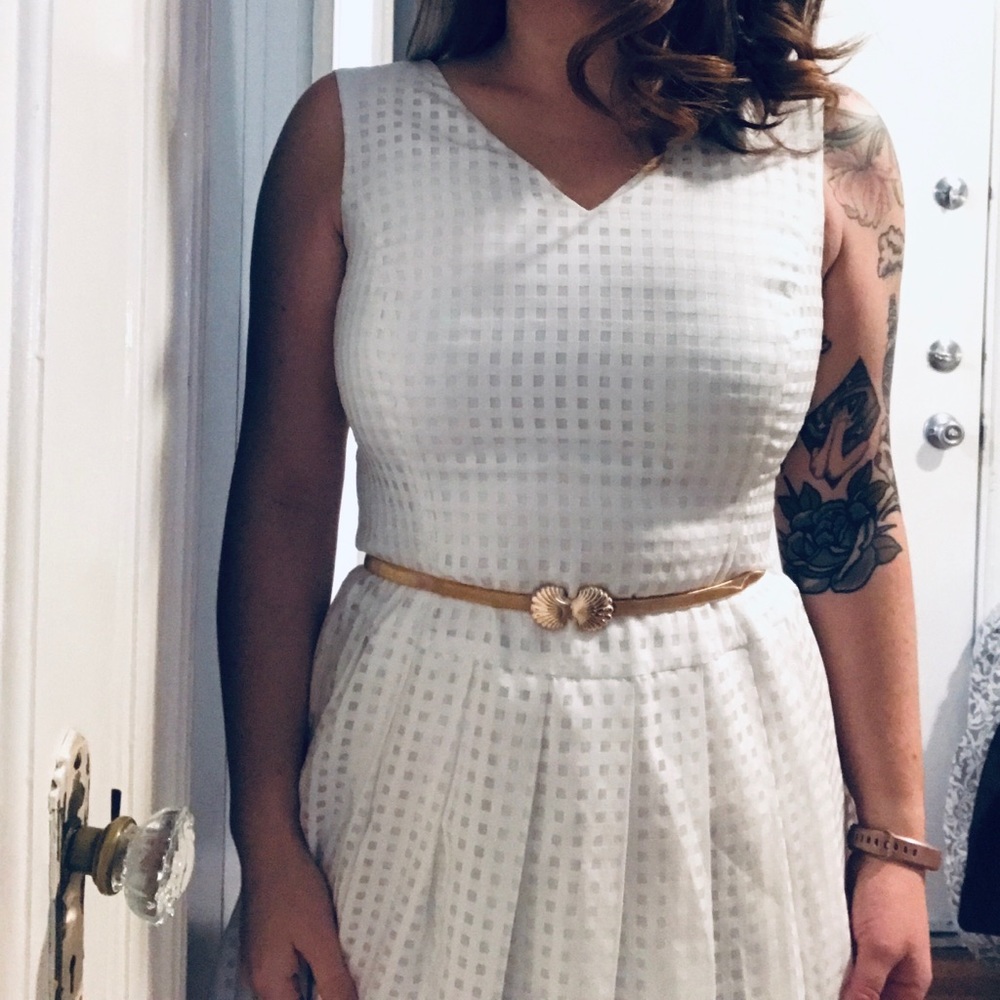 Nine West - Classic white tennis dress